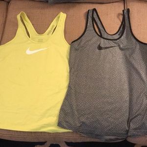 Nike Pro tank bundle